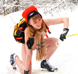 2A girl posing in the snow